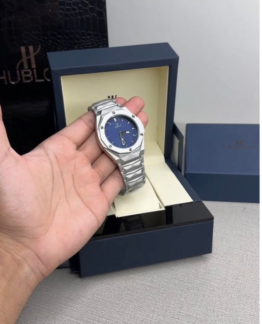 Hublot Fusion BLUE dial